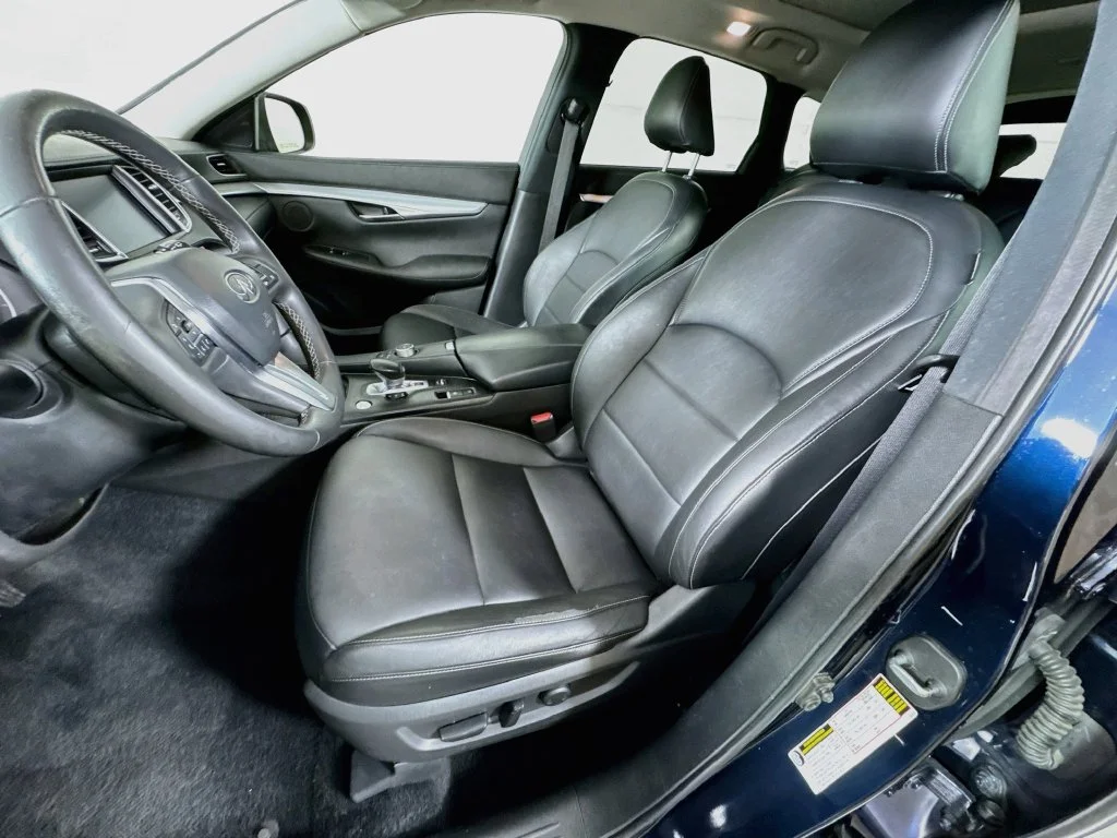 Certified Used 2020 Blue INFINITI LUXE image 26