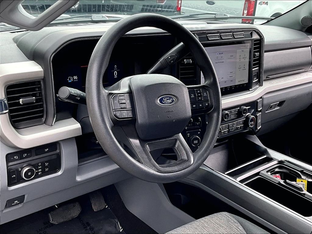 Used 2023 Black Ford XLT image 8