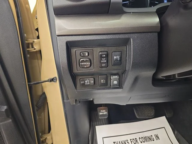 Used 2018 Quicksand Toyota SR5 image 34