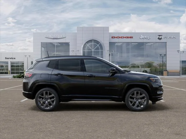 New 2025 Diamond Black Crystal Pearl-Coat Exterior Paint Jeep Limited image 24