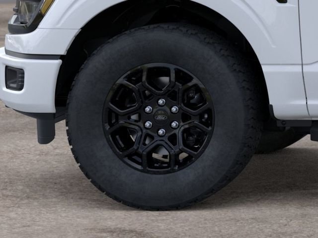 New 2026 Oxford White Ford XLT image 19