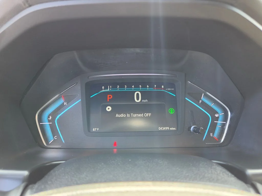 Used 2024 White Honda Touring image 31