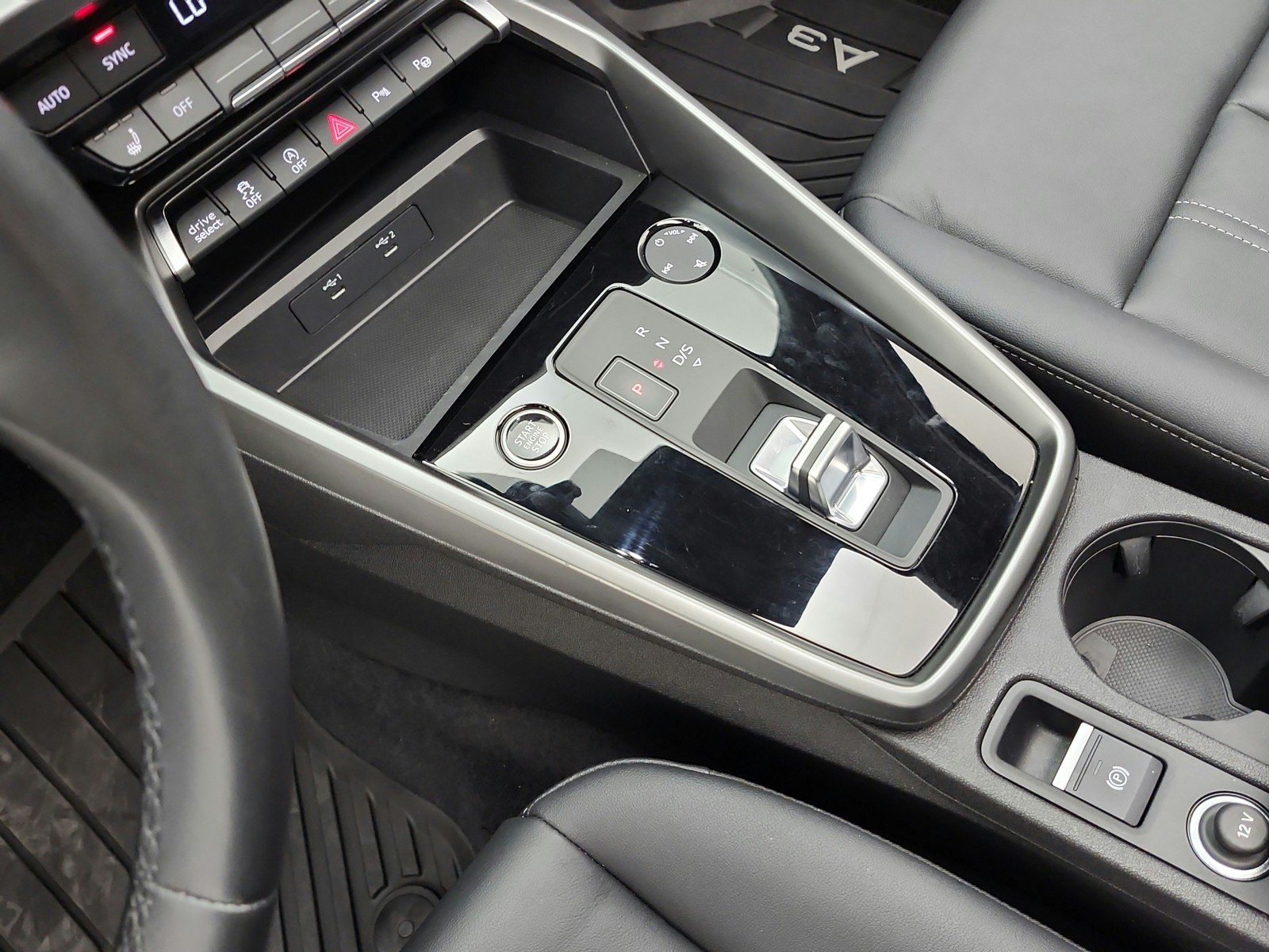 Used 2022 Florett Silver Metallic Audi Premium Plus 40 TFSI image 11