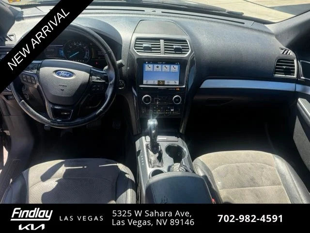 Used 2017 Black Ford XLT image 5