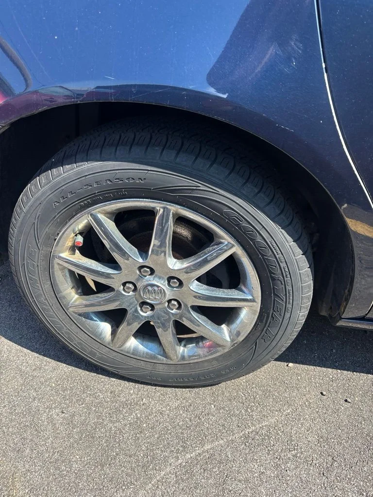 Used 2007 Ming Blue Metallic Buick CXL image 9