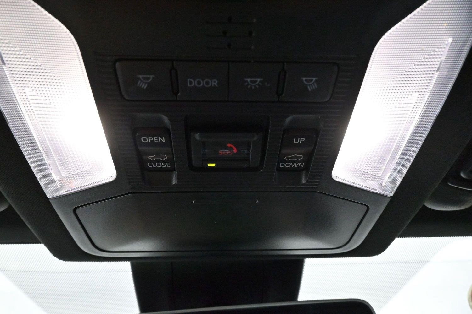 Used 2022  Toyota Hybrid XSE image 29