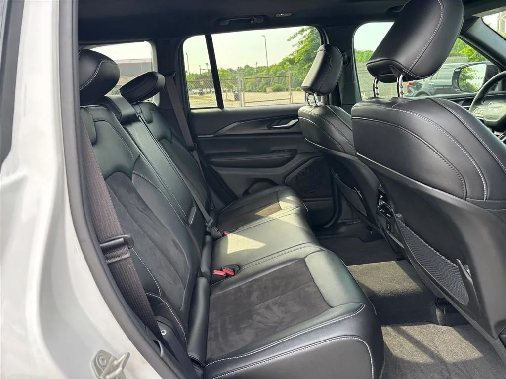 Used 2023 White Jeep Altitude X image 14