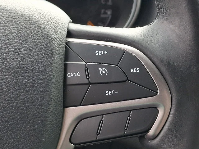 Used 2019 Gray Jeep Limited image 23