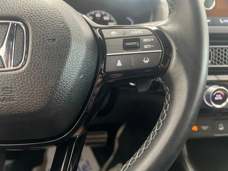 Used 2025  Honda Sport image 22