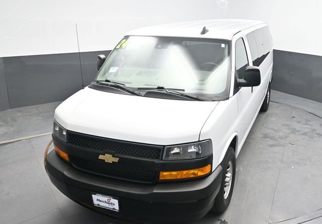 Used 2024 White Chevrolet LS image 26
