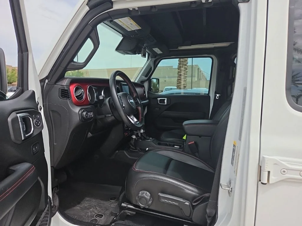 Certified Used 2021 White Jeep Unlimited Rubicon image 8