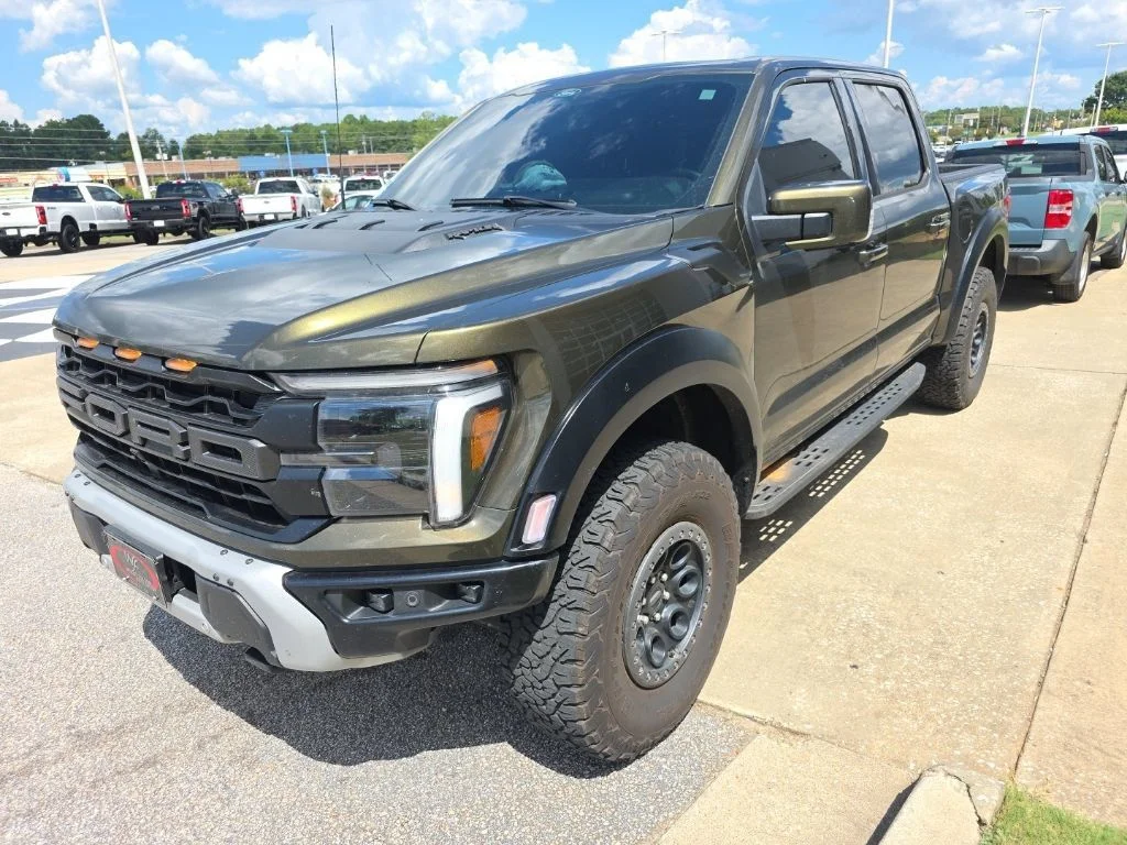 Used 2025 Green Ford Raptor image 1