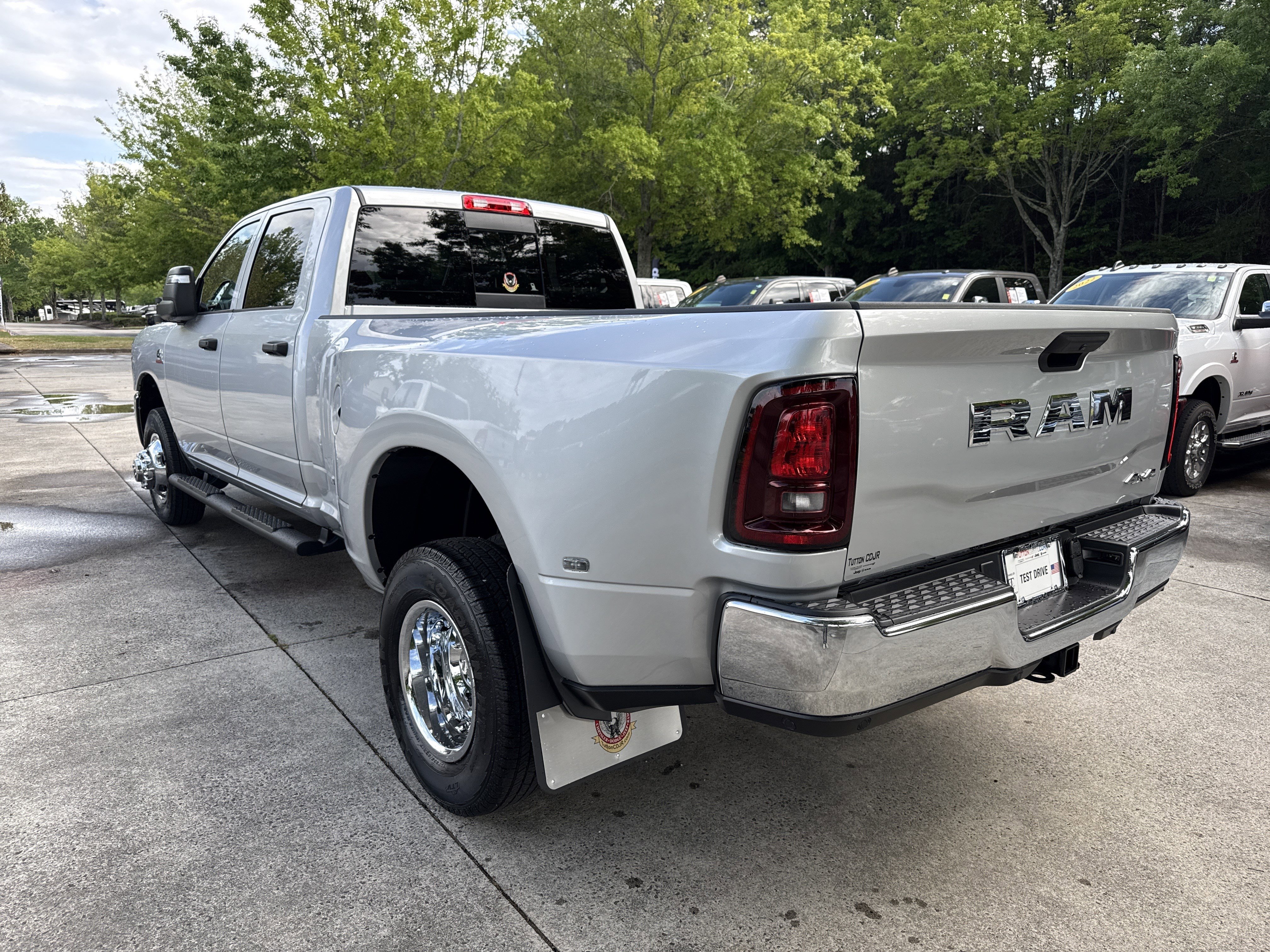 New 2026 Silver-Zynith Exterior Paint RAM Tradesman image 5