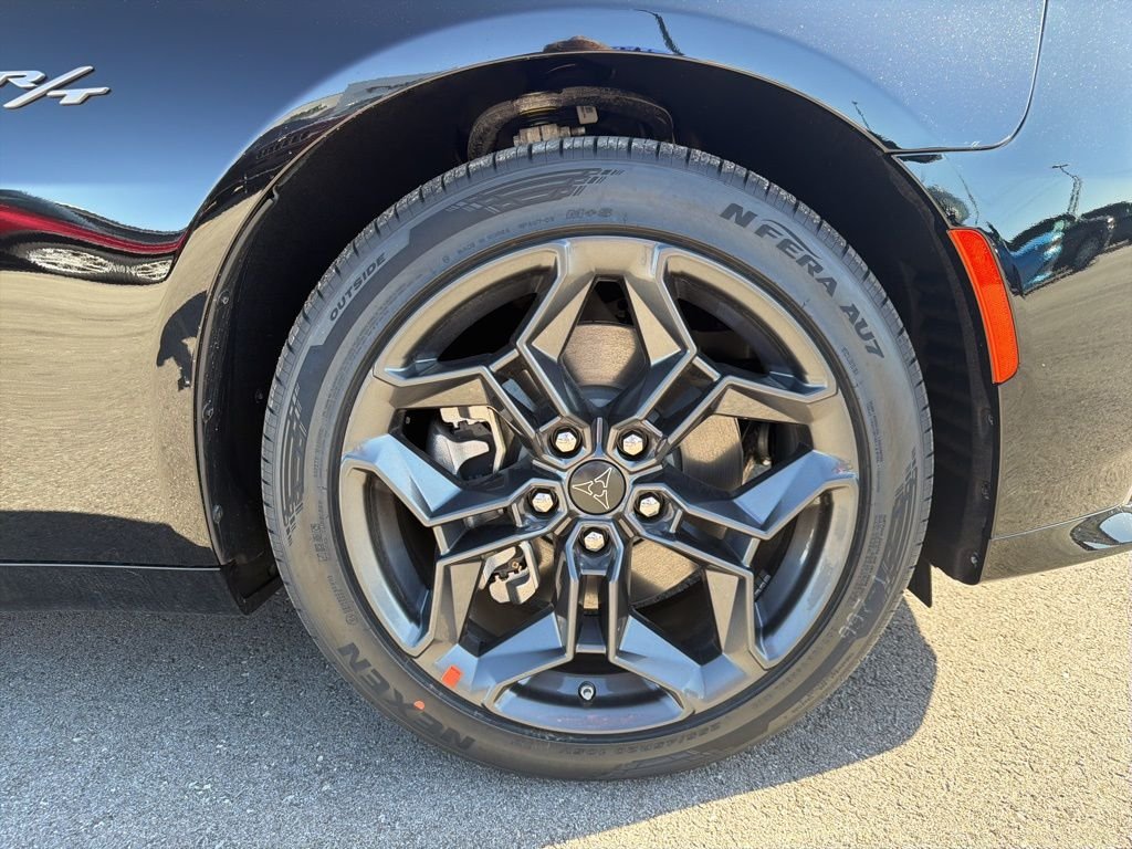New 2026 Diamond Black Crystal Pearlcoat Dodge R/T image 23
