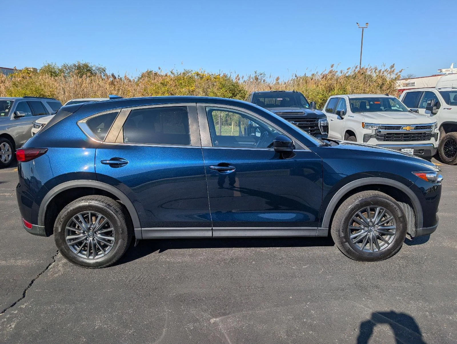 Used 2021  Mazda Touring image 8