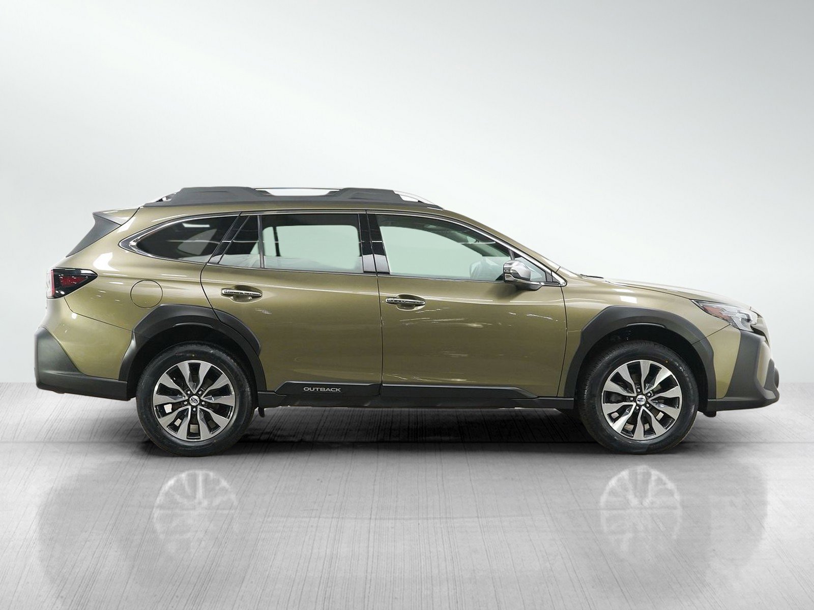 Used 2023 Autumn Green Metallic Subaru Touring Xt image 6