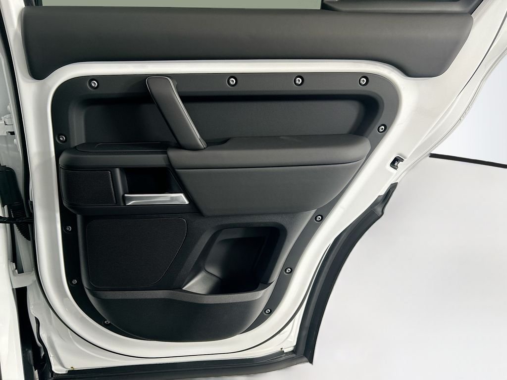 2026 Land Rover Defender S - Photo 26