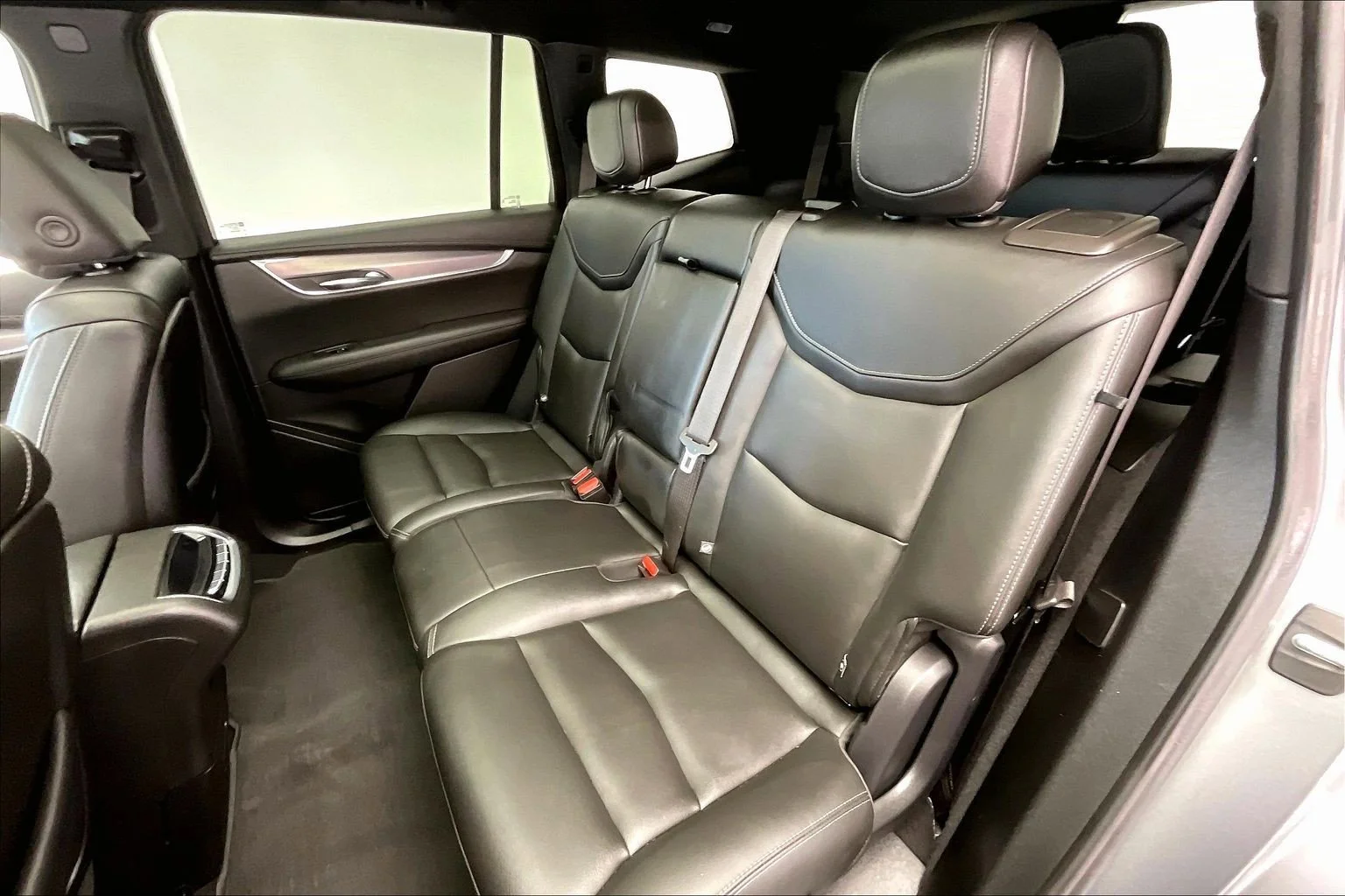Used 2021 Satin Steel Metallic Cadillac Luxury image 20