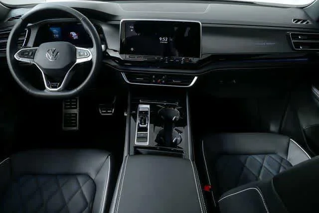 2026 Volkswagen Atlas Cross Sport SEL Premium R-LINE - Photo 19