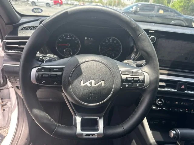 Certified Used 2024 White Kia GT image 9