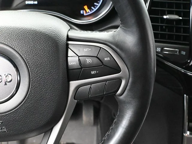 2020 Jeep Grand Cherokee Altitude - Photo 27