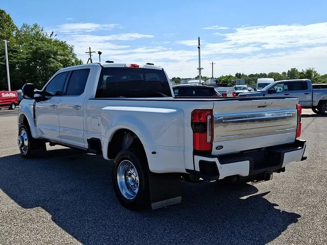 Used 2026 White Metallic Ford Platinum image 4