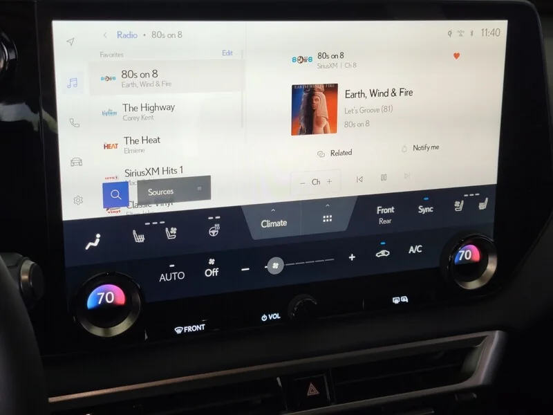 2023 Lexus RX 350 - Photo 23