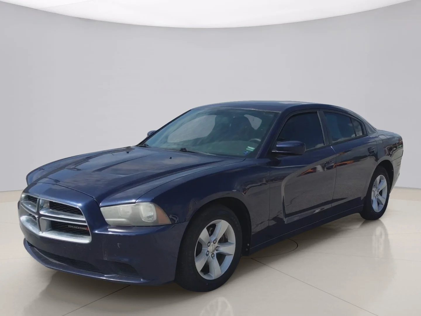 Used 2013 Blue Dodge SE image 1
