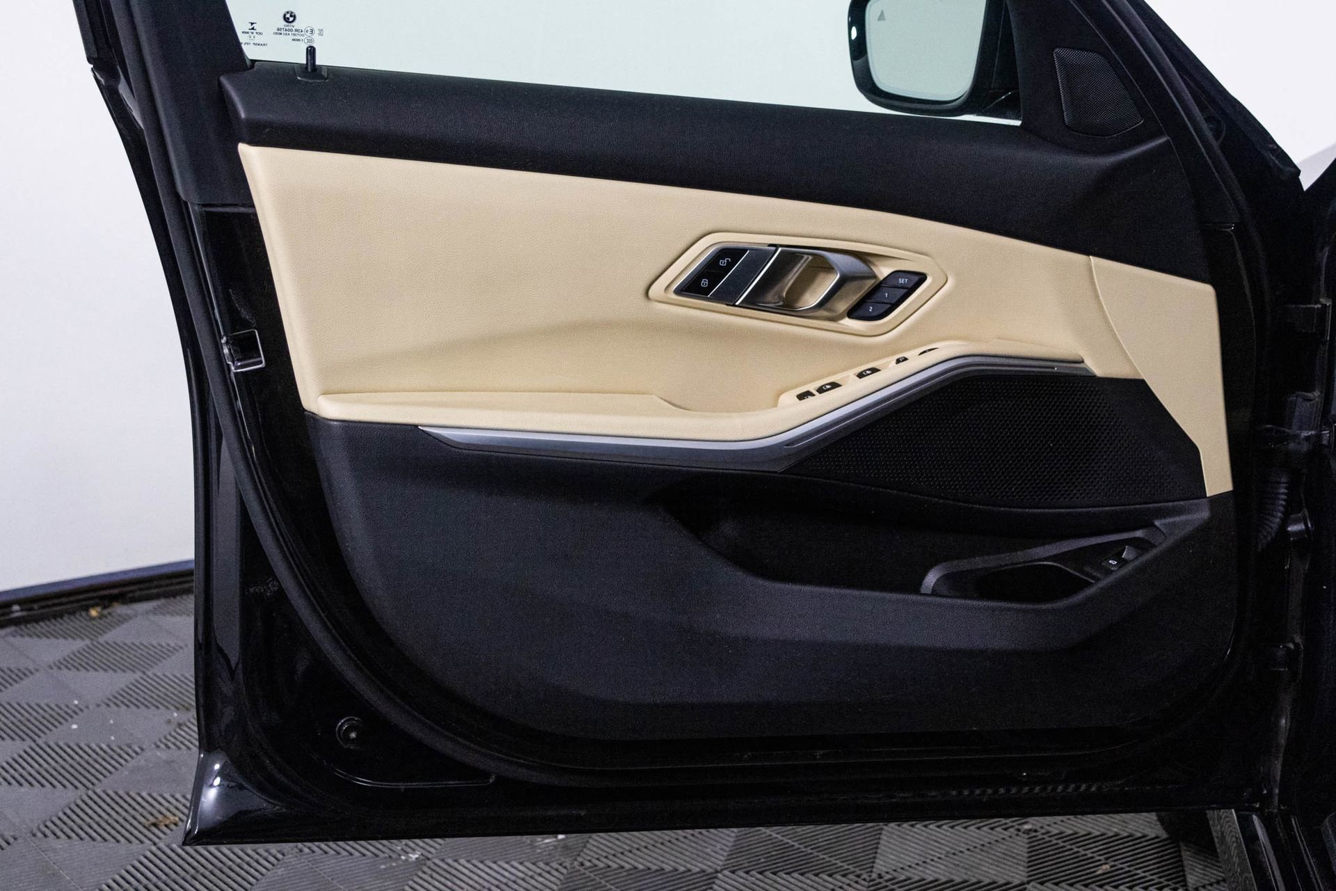 2023 BMW 330I - Image 33