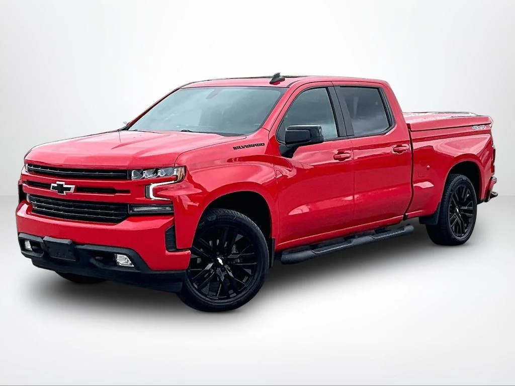 Used 2021 Red Chevrolet RST image 2
