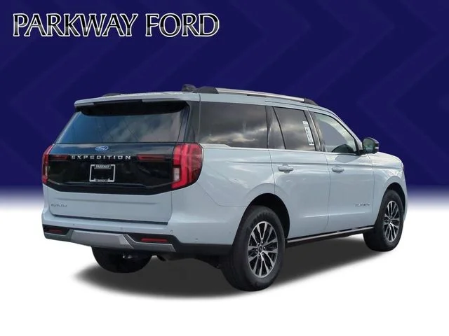 Used 2025 Silver Ford Platinum image 5