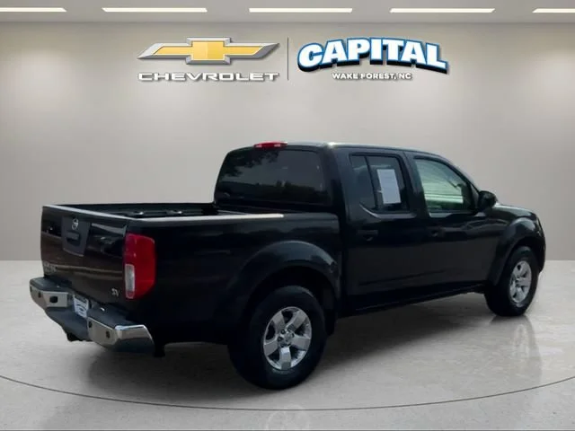 Used 2013 Black Nissan SV image 5