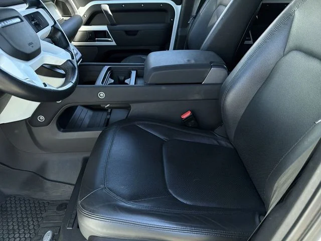 Used 2023 White Land Rover S image 22