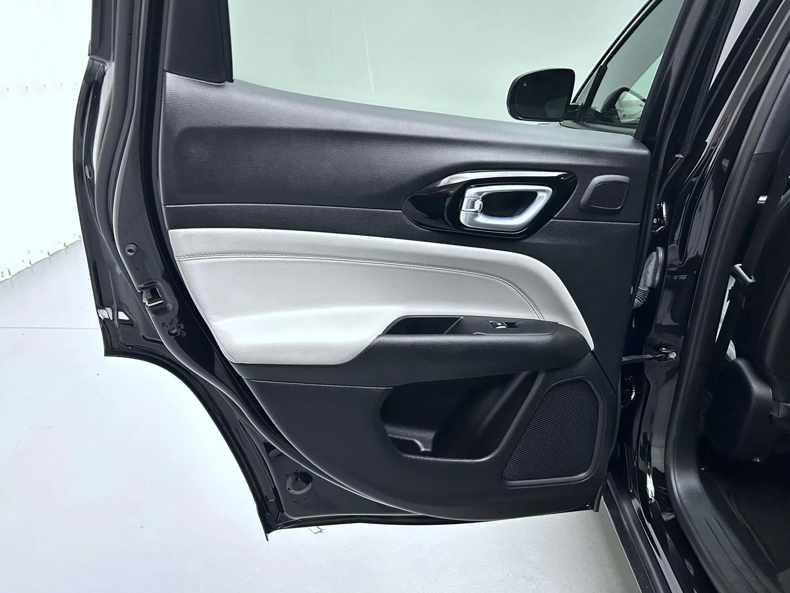 Used 2023 Black Jeep Limited image 20