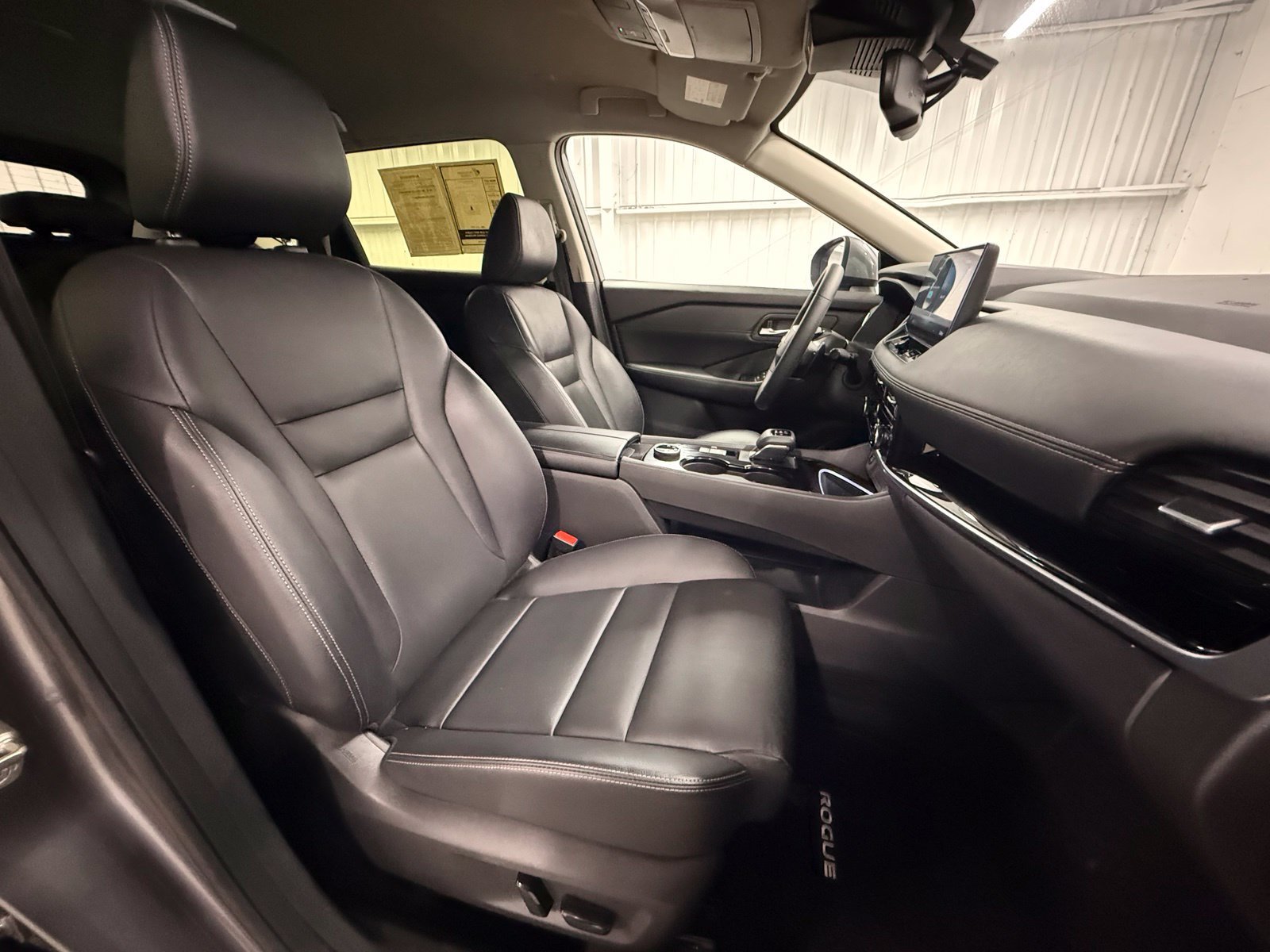 Used 2025 Gray Nissan SL image 26
