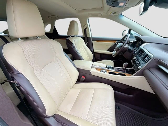 Used 2019 White Lexus 350 image 26