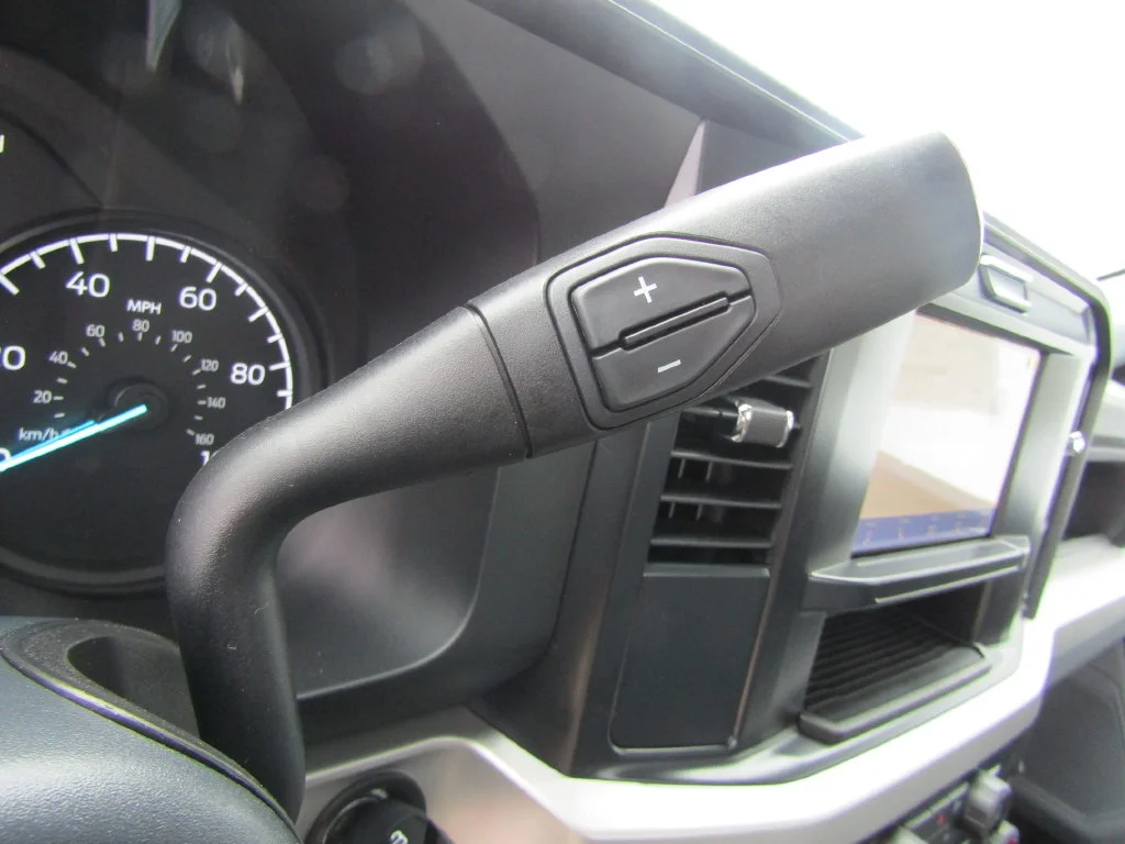 New 2026 Oxford White Ford F-250® XL image 23