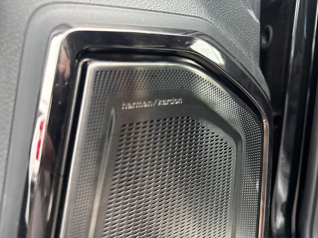 New 2026 Diamond Black Crystal Pearl-Coat Exterior Paint RAM Limited image 22
