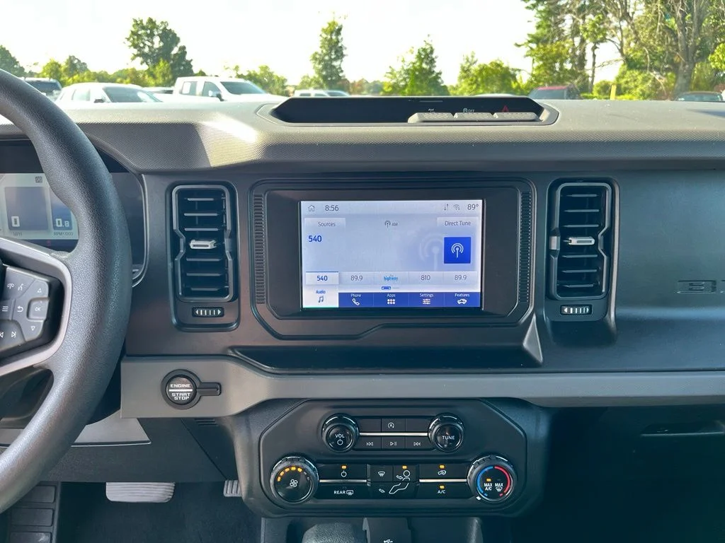 Used 2023 Blue Ford Base image 18