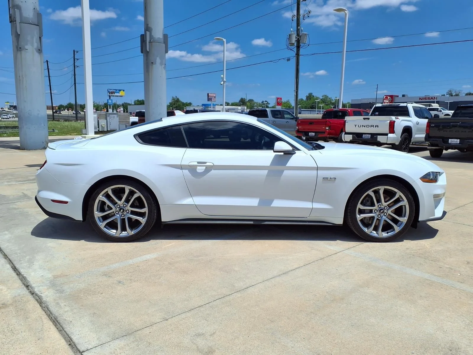 Used 2022 White Ford GT Premium image 5