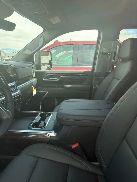 2026 Chevrolet Silverado 2500 HD LT - Photo 6