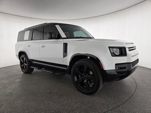 2026 Land Rover Defender V8 - Photo 15