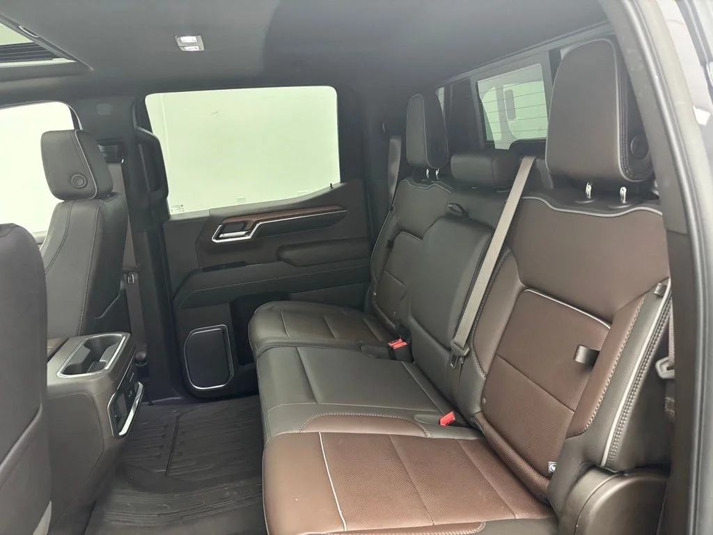 Used 2023 Silver GMC Denali image 38