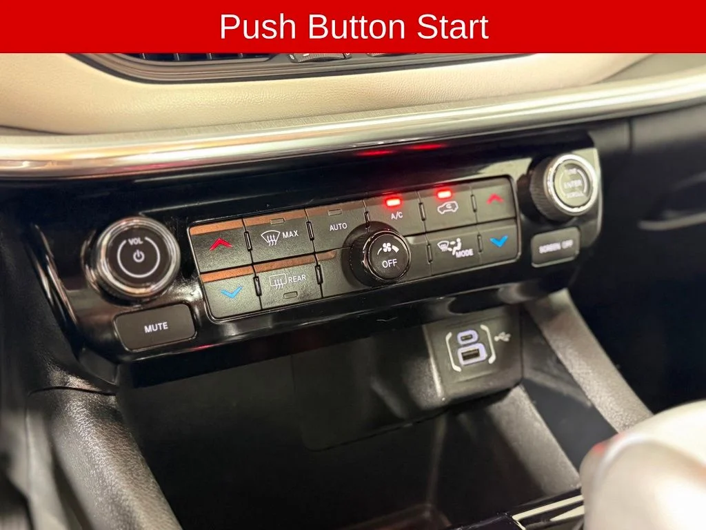 Used 2024 White Jeep Limited image 8