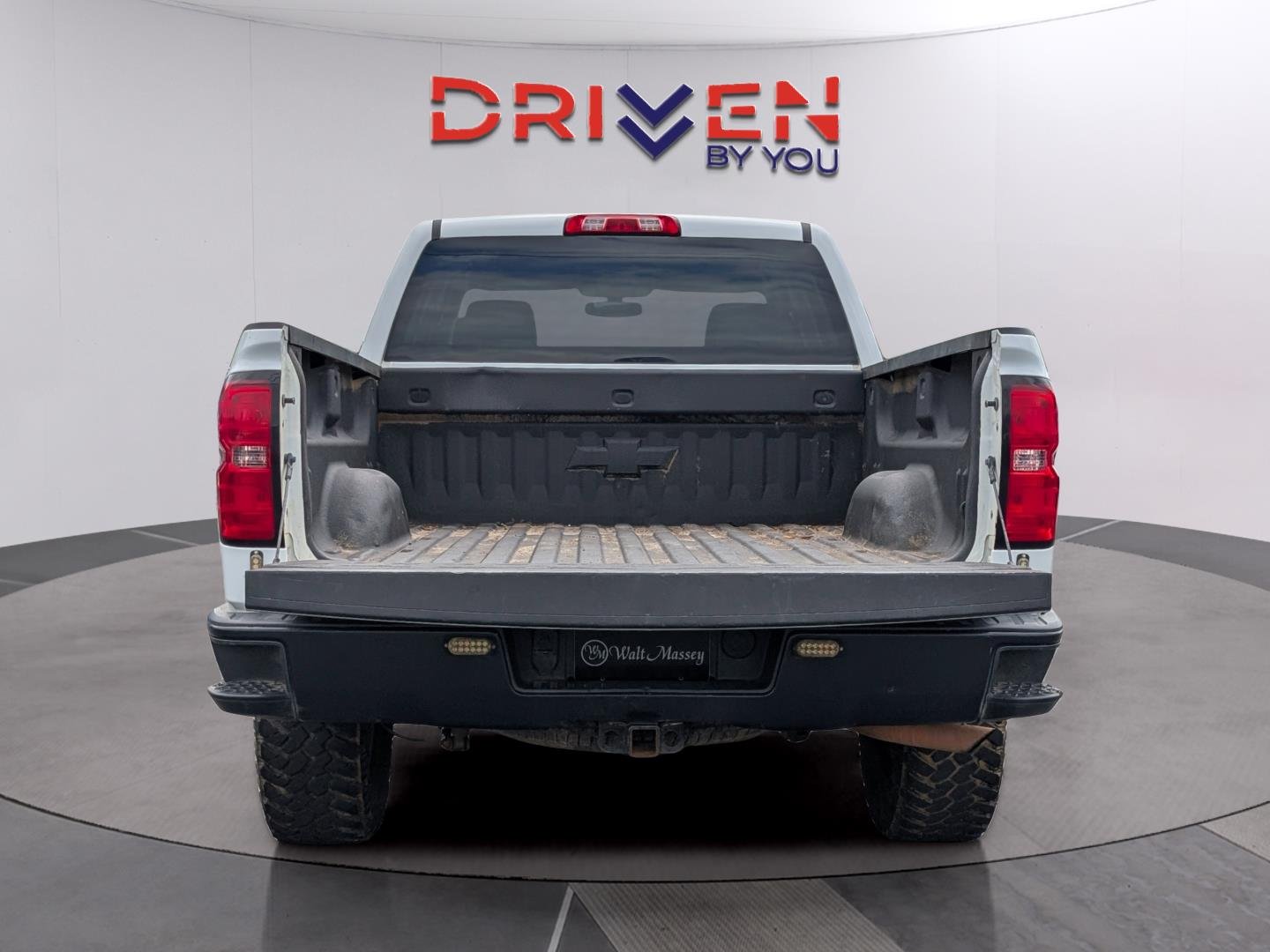 Used 2019 SUMMIT WHITE Chevrolet Work Truck image 5