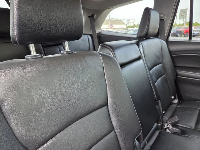 Used 2021  Honda EX-L image 34