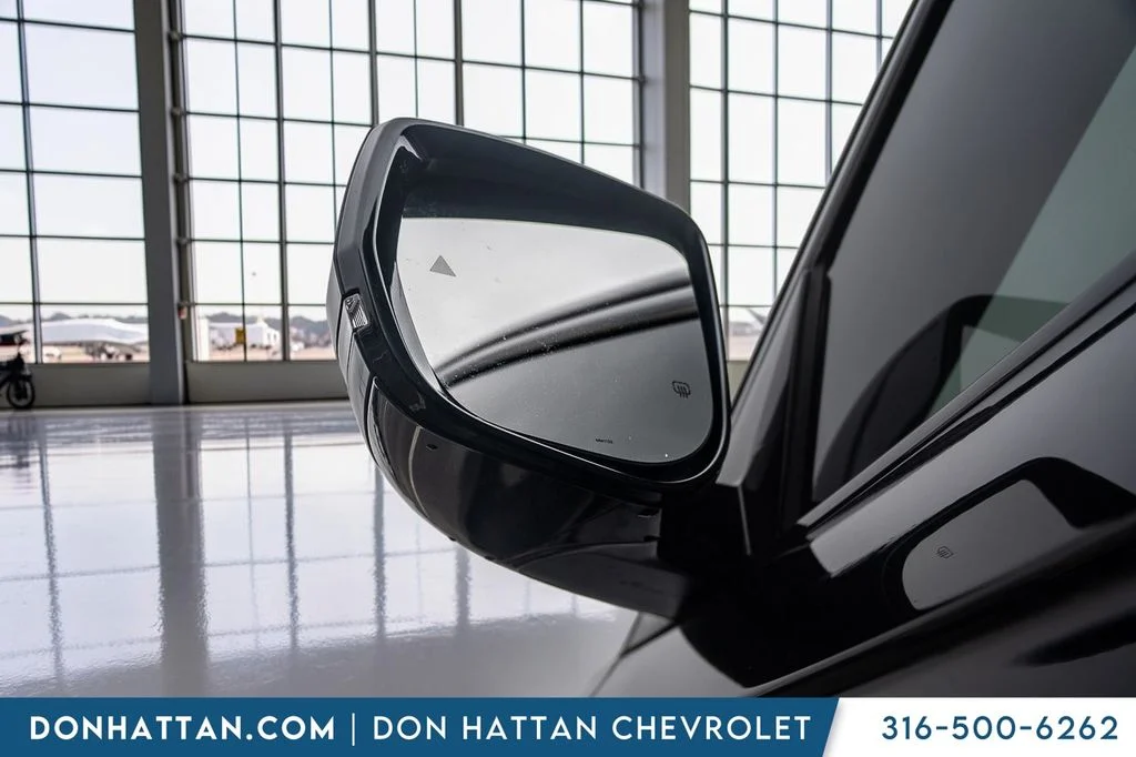 Used 2023 Black Jeep Limited image 41