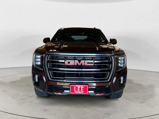 Used 2023  GMC AT4 image 9