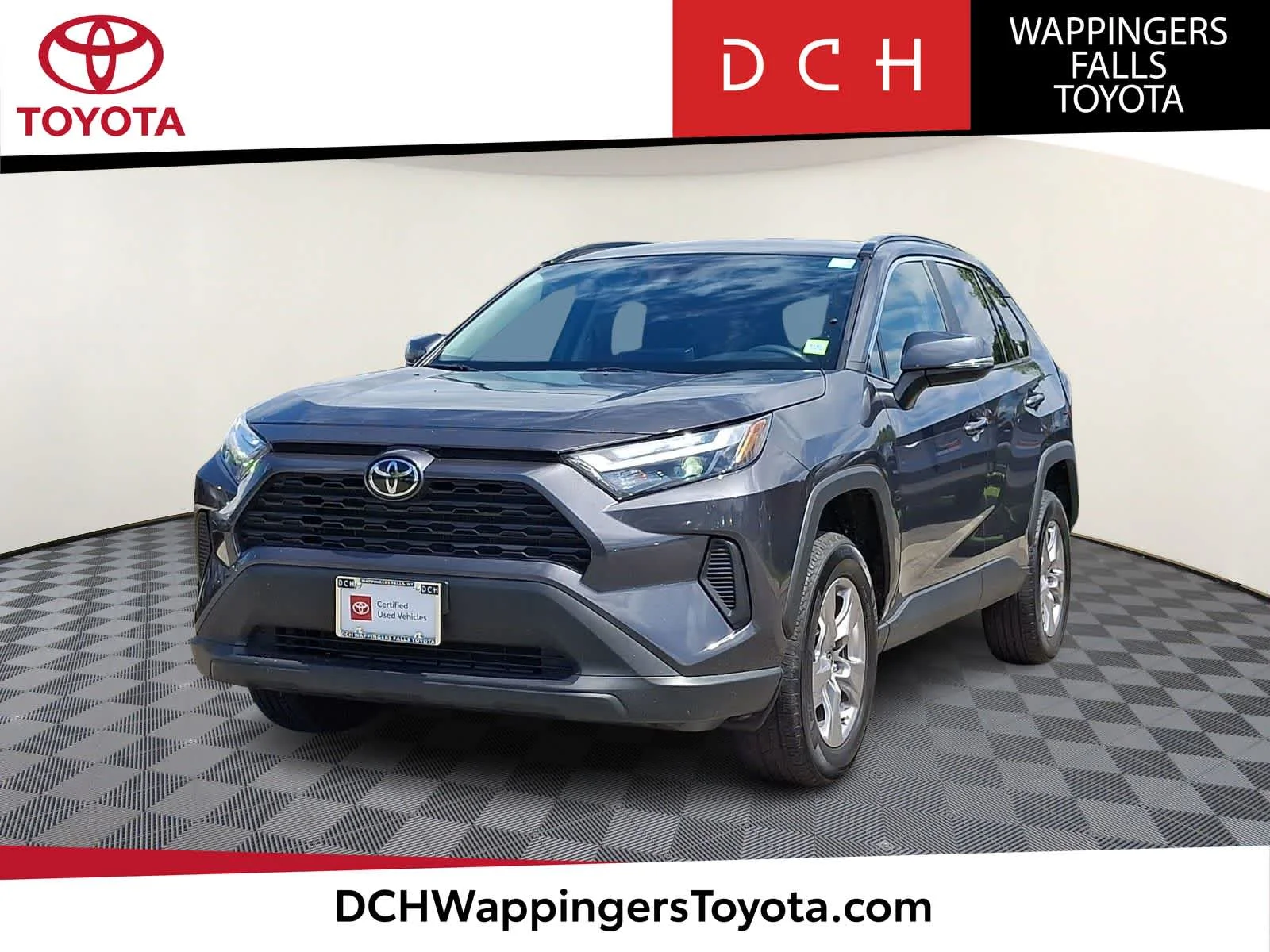 Certified Used 2025 Magnetic Gray Metallic Toyota XLE image 1