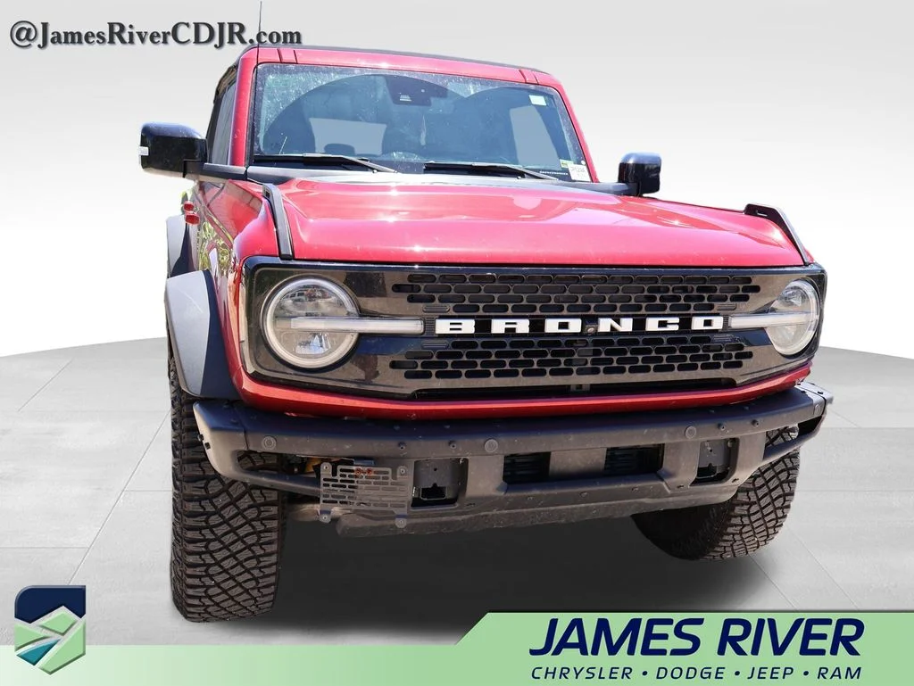 Used 2021 Red Ford Wildtrak image 10